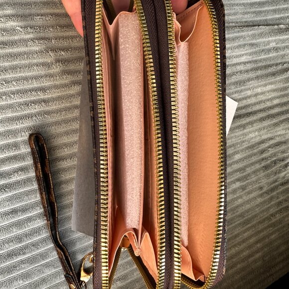 Monogram Wristlet Wallet Brown Gold Tone Hardware Zip Around Clutch - Picture 2 of 2